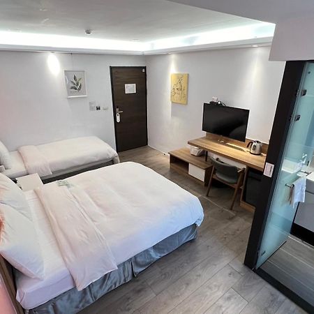 Greenight Hotel Тайчжун Экстерьер фото