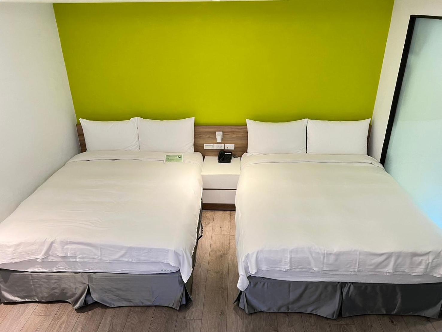 Greenight Hotel Тайчжун Экстерьер фото