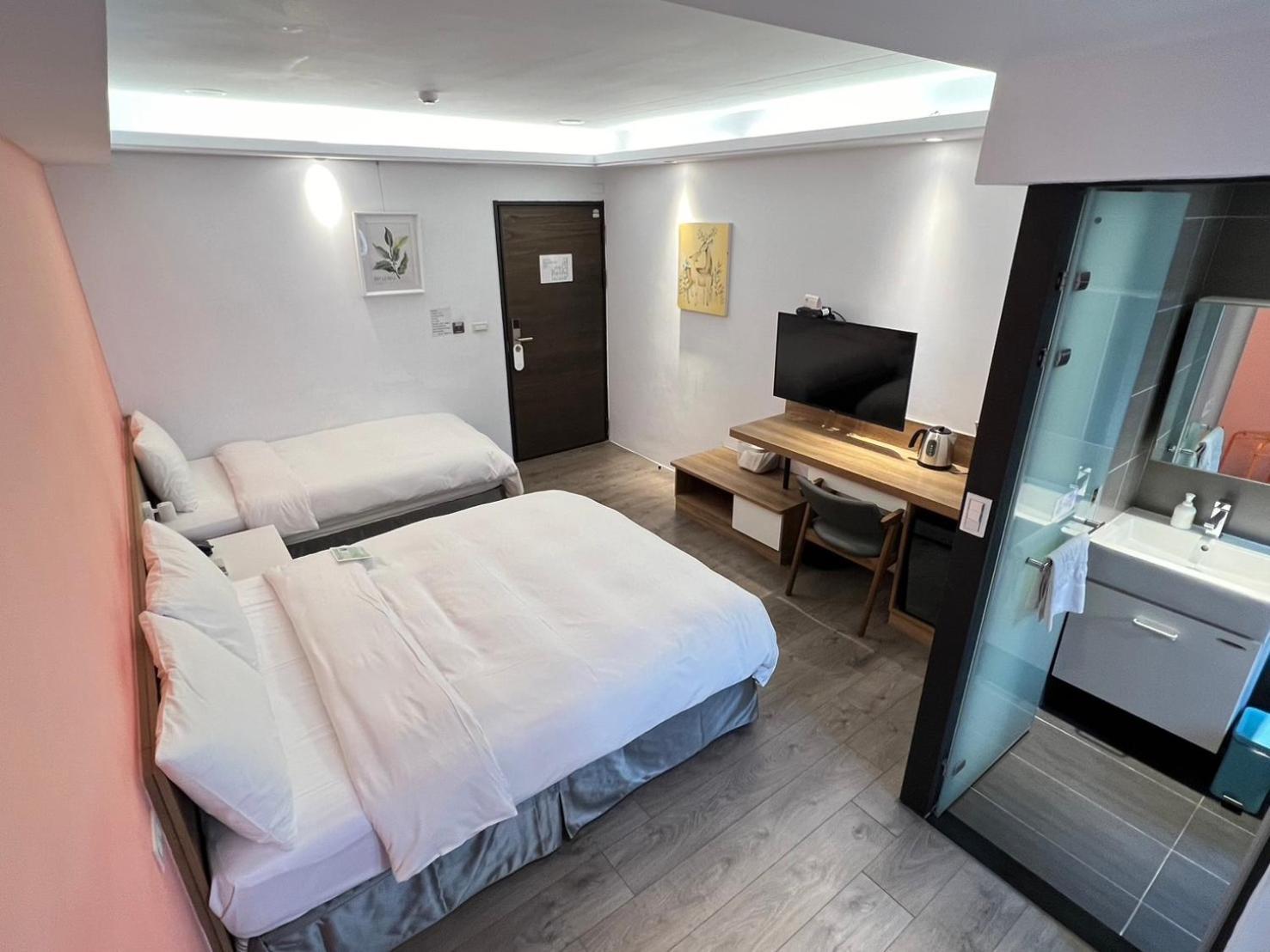 Greenight Hotel Тайчжун Экстерьер фото
