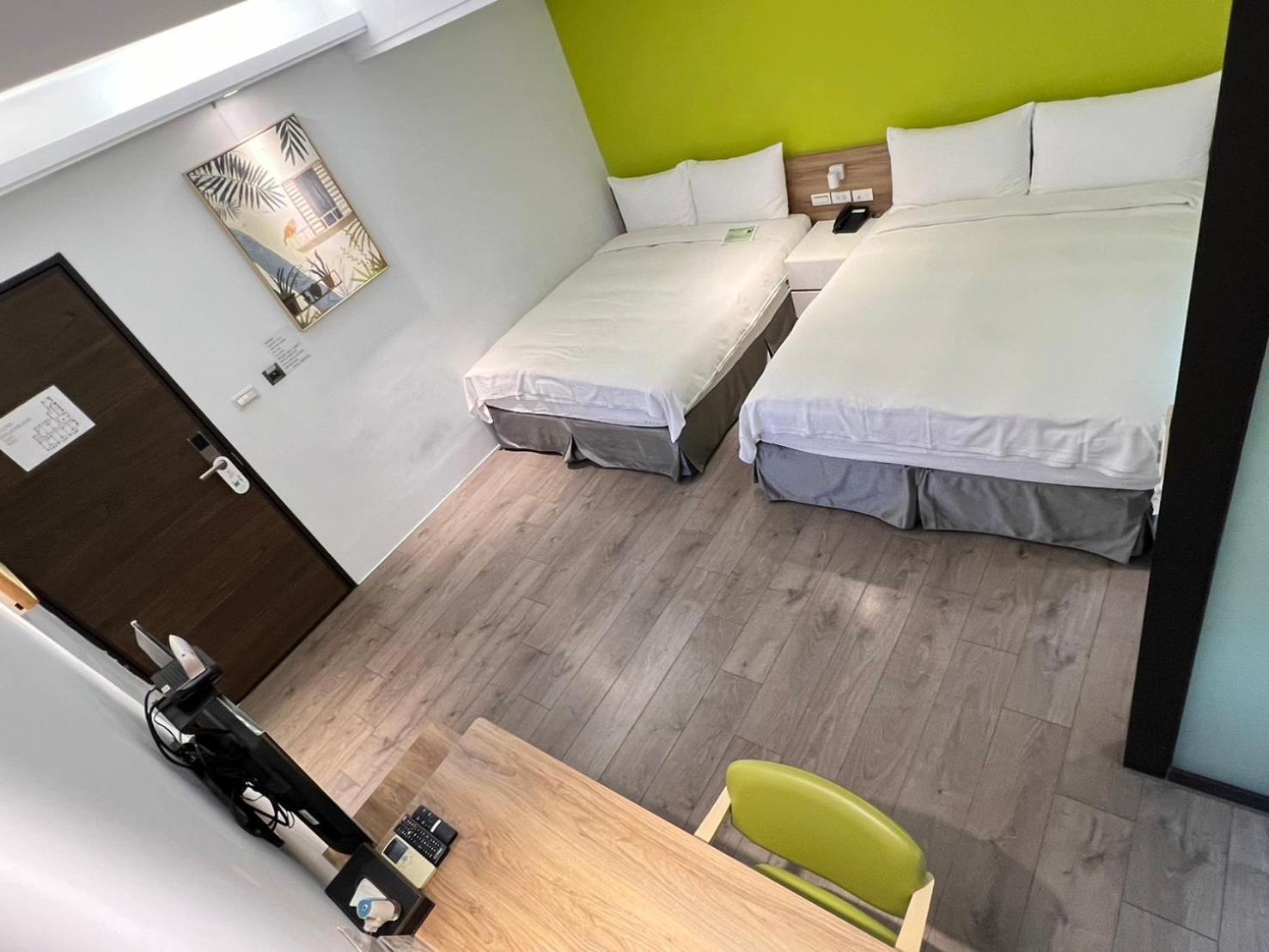 Greenight Hotel Тайчжун Экстерьер фото