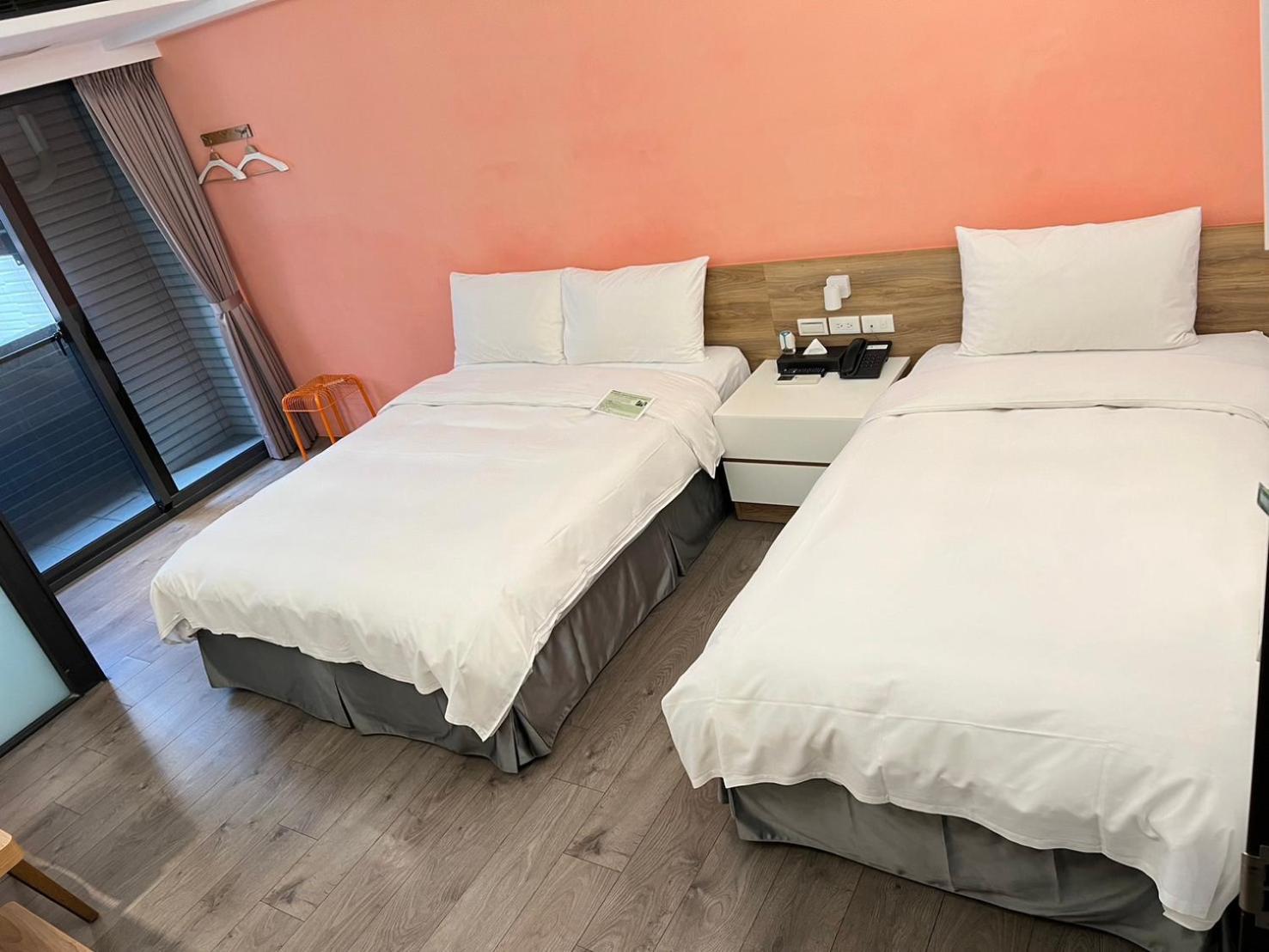 Greenight Hotel Тайчжун Экстерьер фото