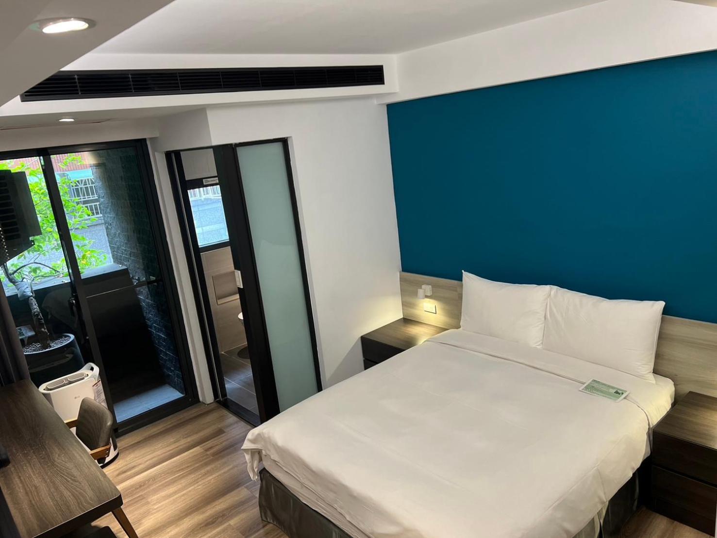 Greenight Hotel Тайчжун Экстерьер фото